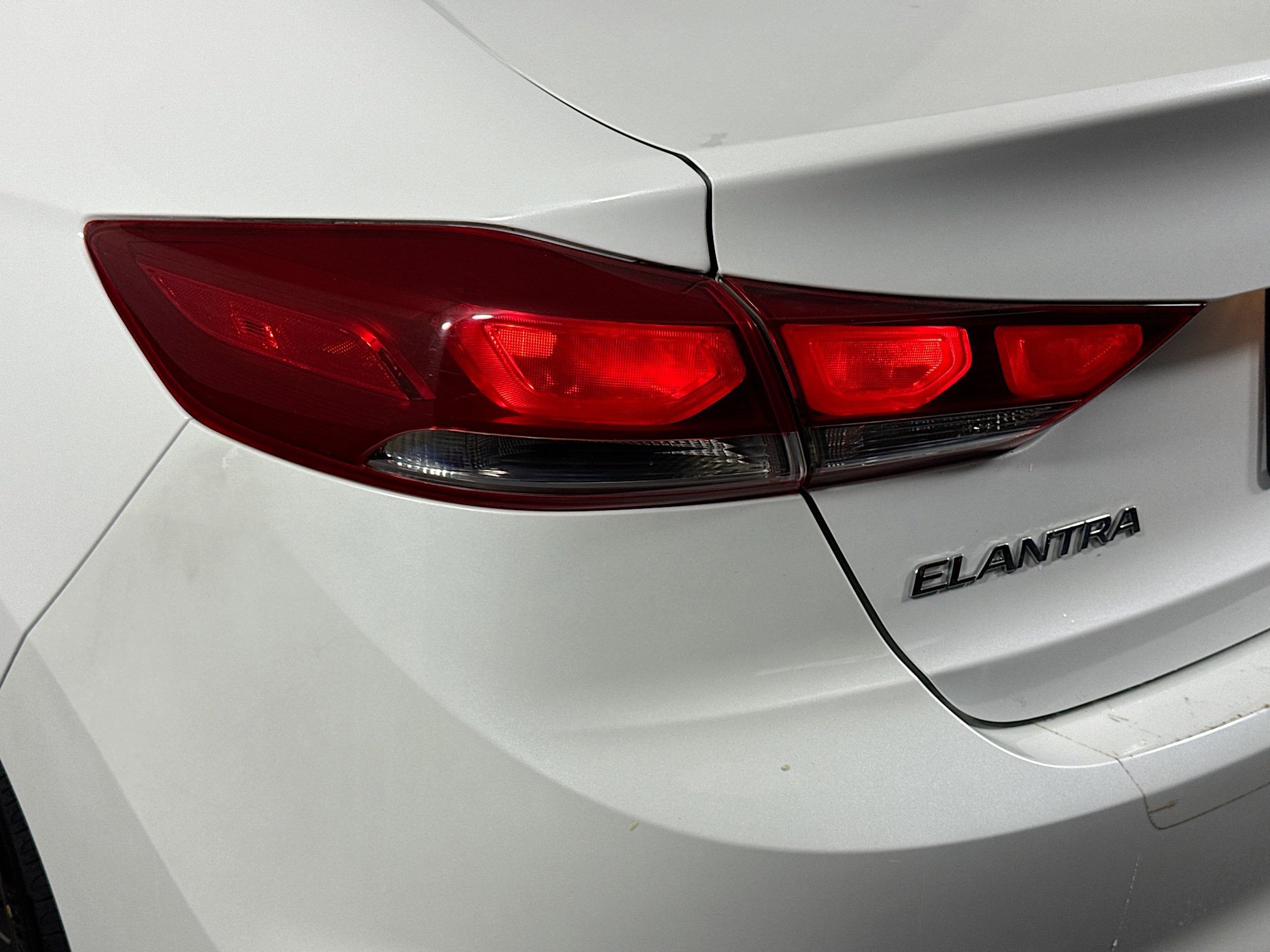 Used 2018 Hyundai Elantra SEL image 35