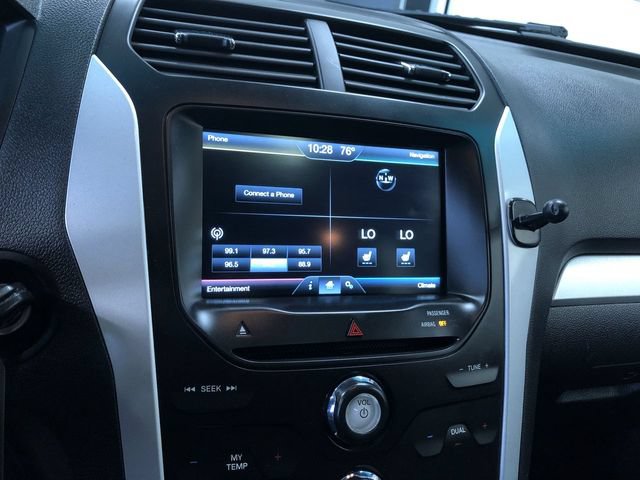Used 2014 Ford Explorer XLT w/ Equipment Group 202A AWD/4WD image 30