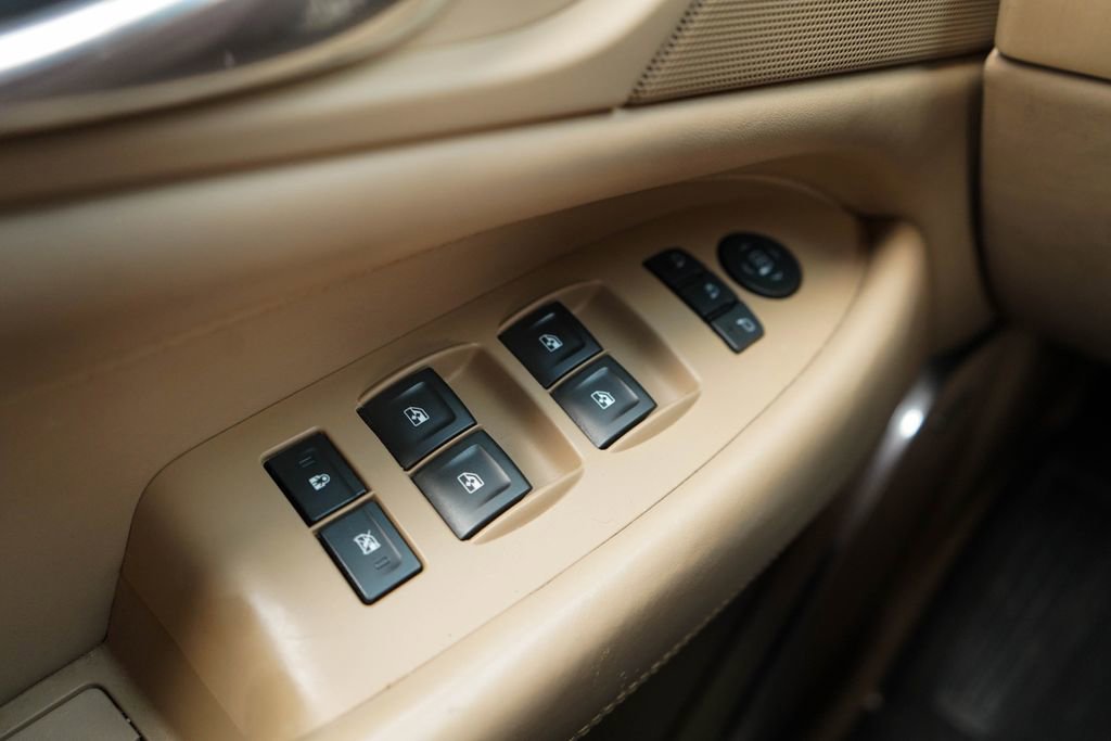 Used 2019 Cadillac Escalade Platinum image 24