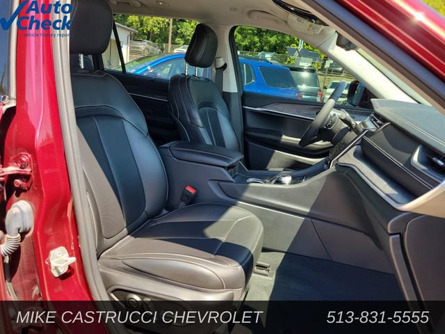Used 2023 Jeep Grand Cherokee L Limited w/ Luxury Tech Group II AWD/4WD image 27