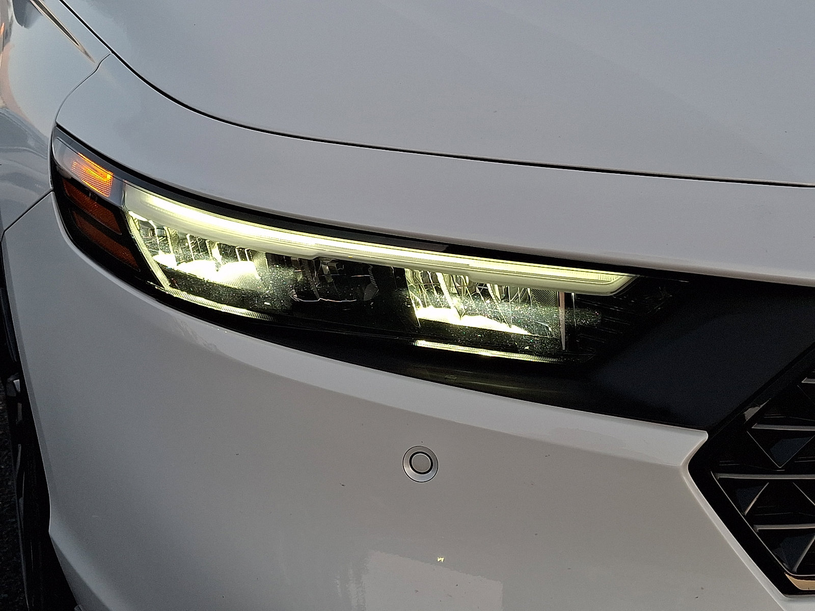 Used 2023 Honda Accord Touring image 8