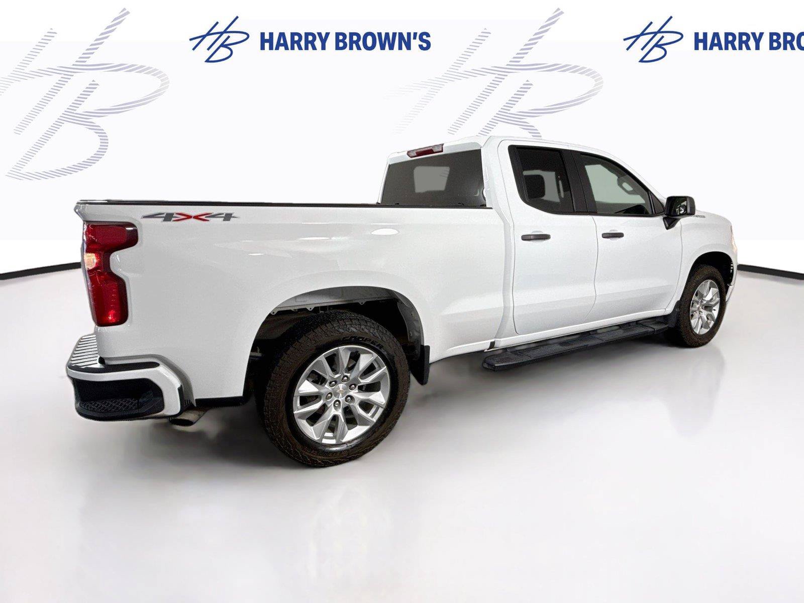 Used 2024 Chevrolet Silverado 1500 Custom AWD/4WD image 29