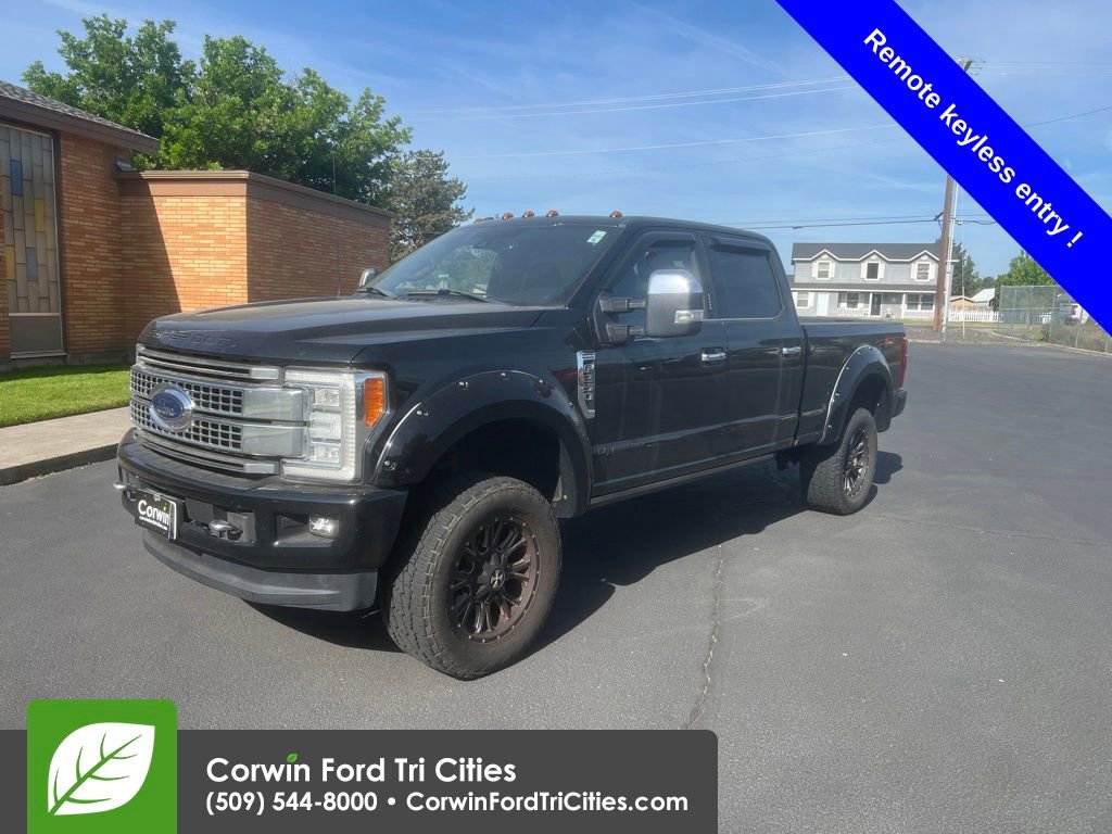 Used 2017 Ford F250 Platinum w/ Platinum Ultimate Package AWD/4WD image 3
