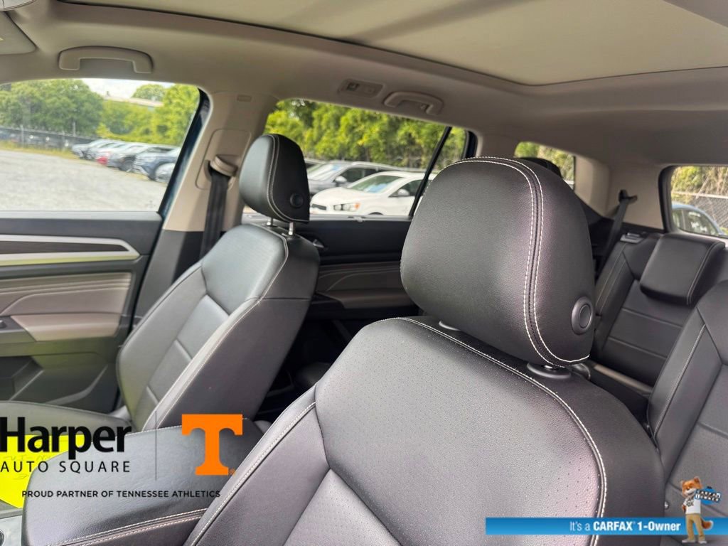 Used 2023 Volkswagen Atlas SE w/ Panoramic Sunroof Package AWD/4WD image 12