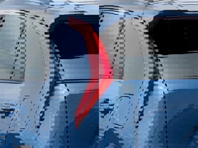 New 2025 Kia Niro EX w/ EX Cold Weather Package image 11