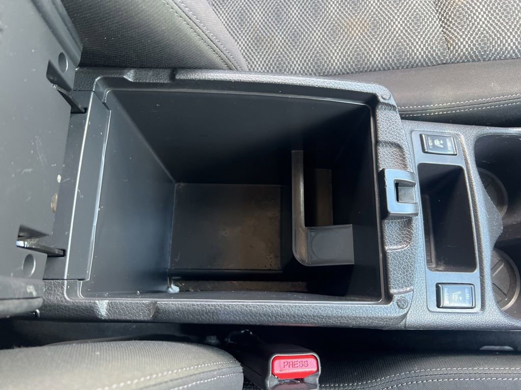 Used 2017 Nissan Rogue Sport SV w/ SV All-Weather Package AWD/4WD image 24