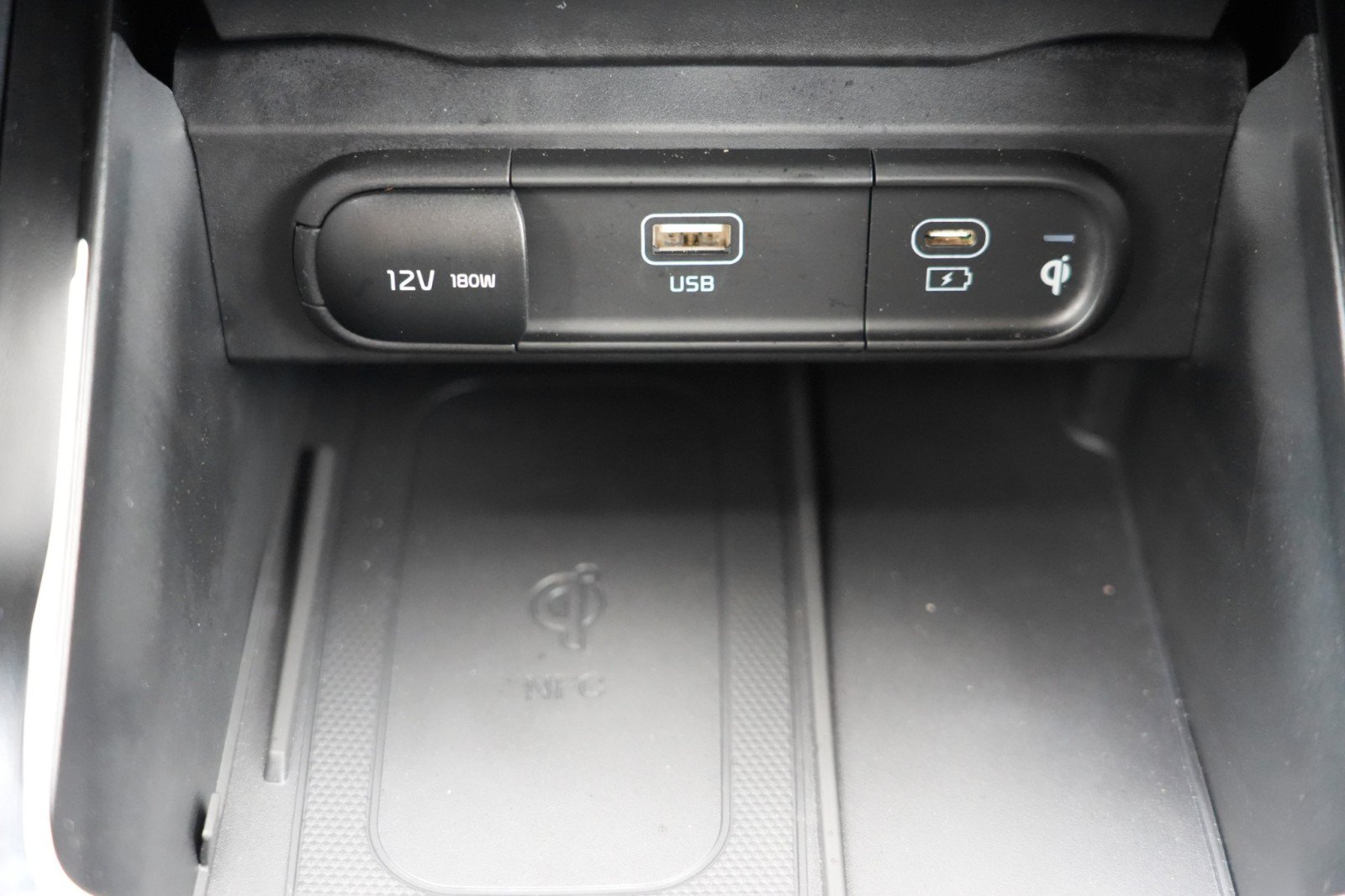 Used 2023 Kia Telluride SX Prestige X-Pro AWD/4WD image 32