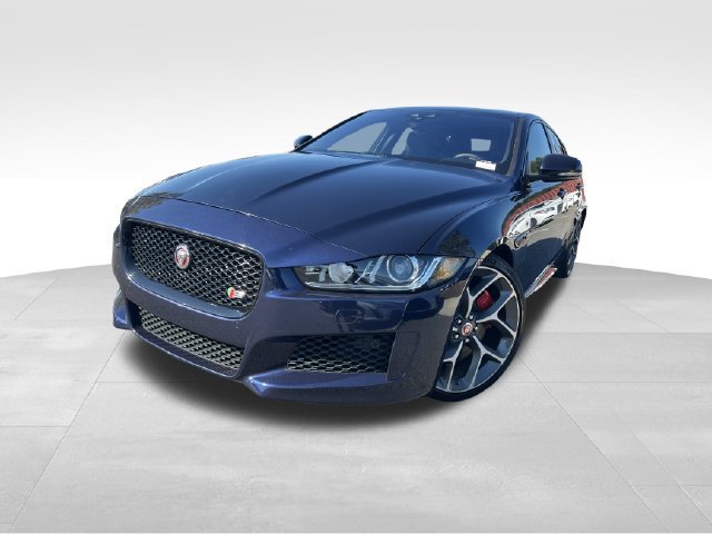 Used 2019 Jaguar XE S RWD image 9