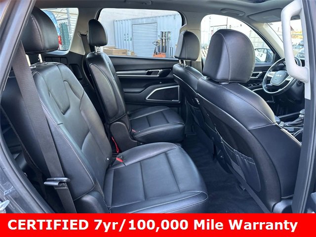 Used 2022 Kia Telluride S image 11
