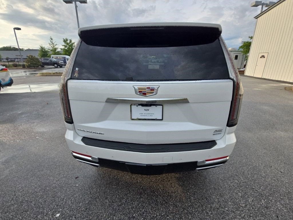 Certified 2025 Cadillac Escalade Premium Luxury w/ Touring Package AWD/4WD image 6