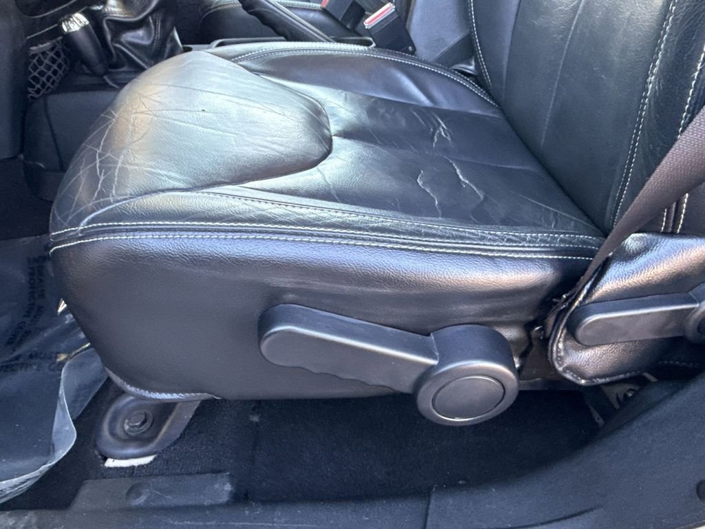 Used 2016 Jeep Wrangler Unlimited Rubicon image 14