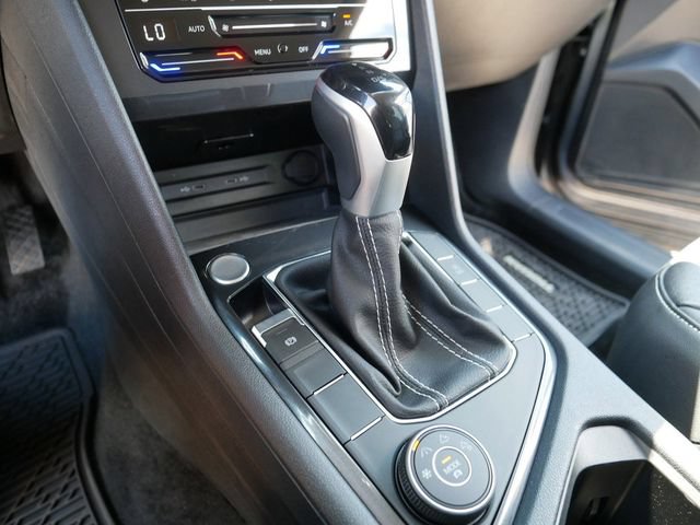 Certified 2024 Volkswagen Tiguan SE AWD/4WD image 33