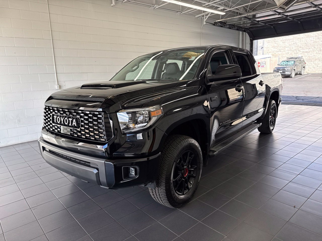 Certified 2021 Toyota Tundra TRD Pro AWD/4WD image 4