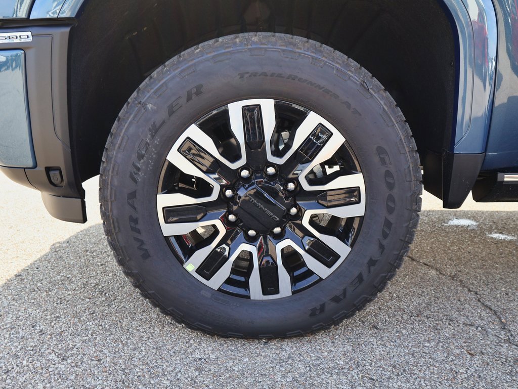 New 2026 GMC Sierra 3500 Denali Ultimate image 39