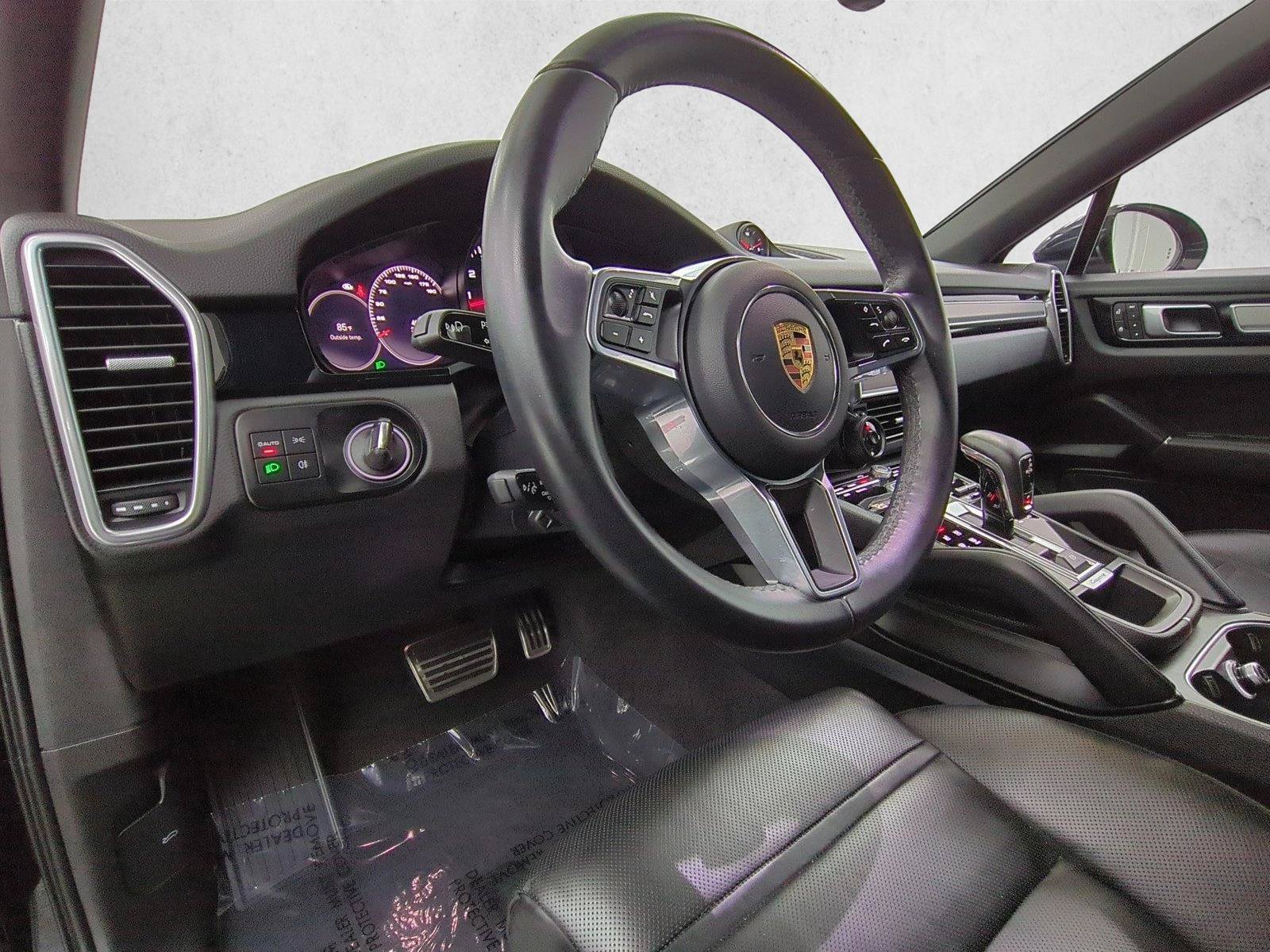Used 2023 Porsche Cayenne S Platinum AWD/4WD image 4