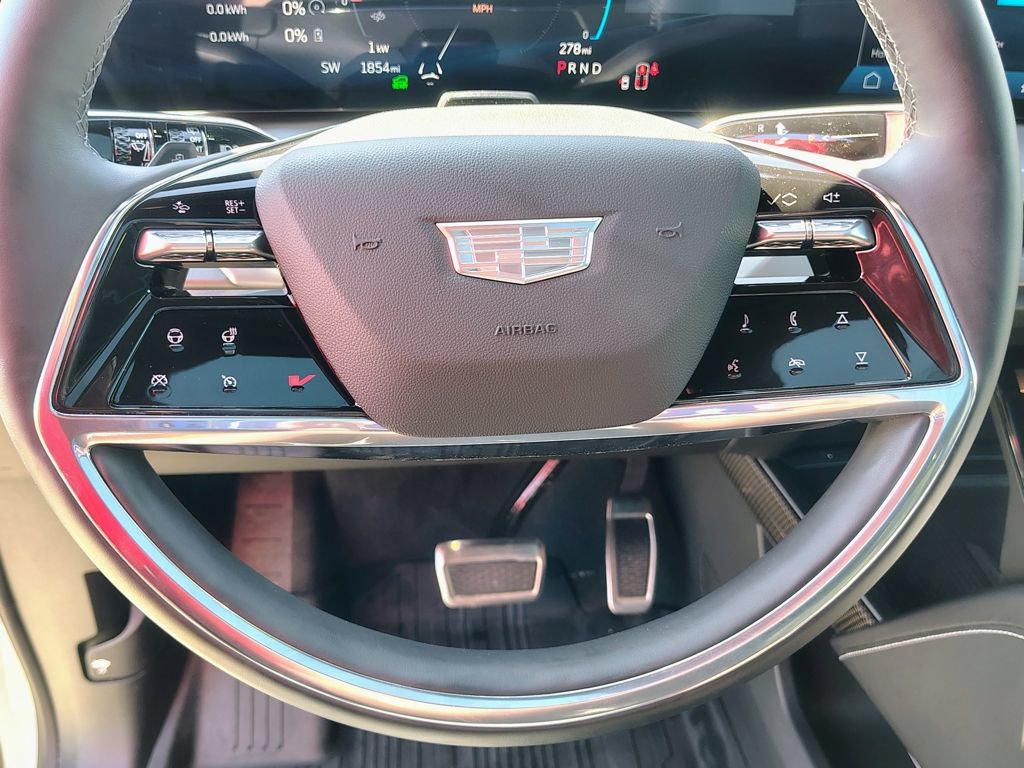 Used 2026 Cadillac Vistiq Sport w/ LPO, Floor Liner Package AWD/4WD image 23