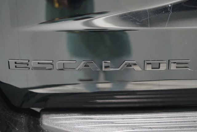 Used 2023 Cadillac Escalade V AWD/4WD image 69