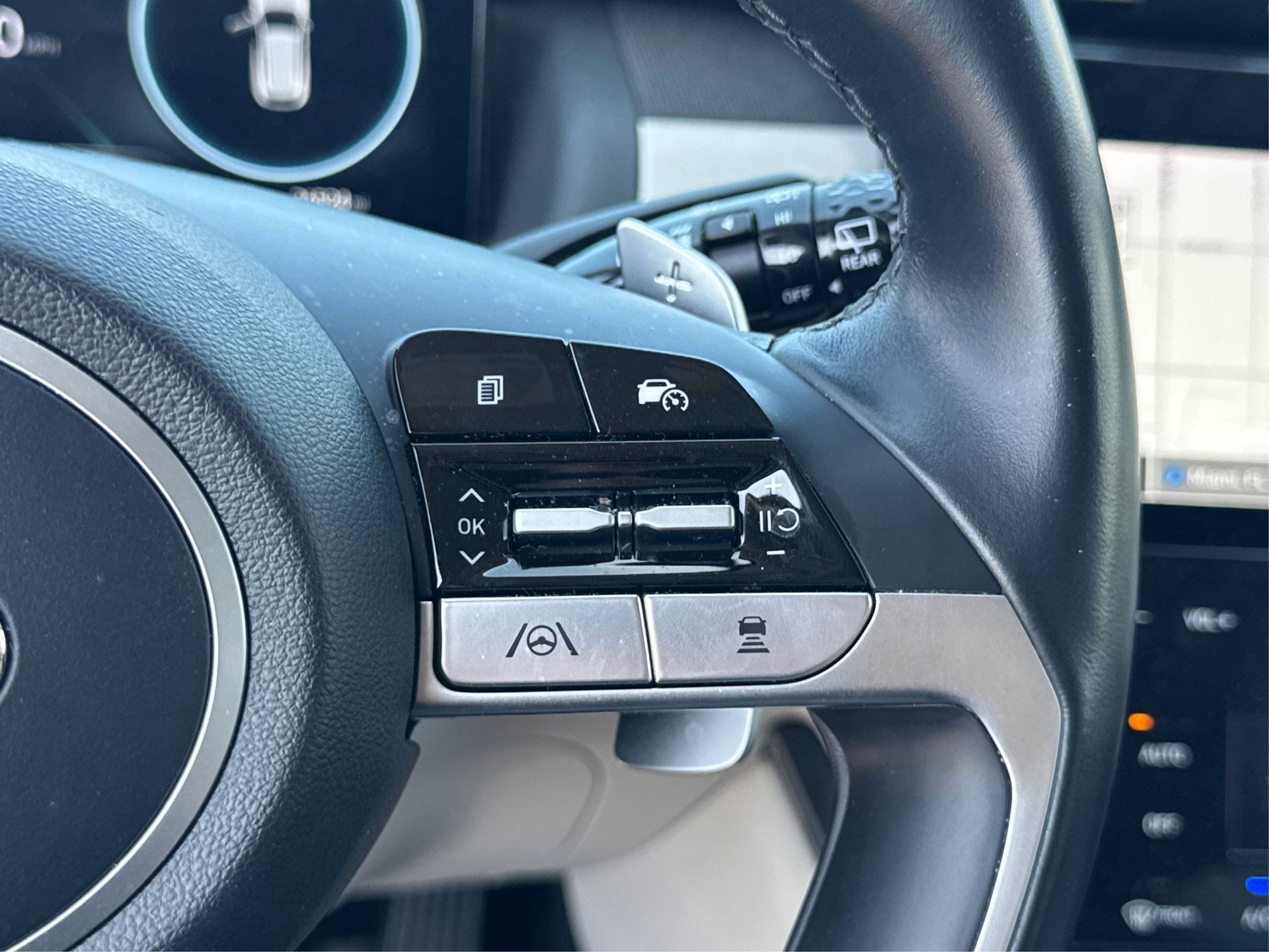 Used 2023 Hyundai Tucson Limited image 33