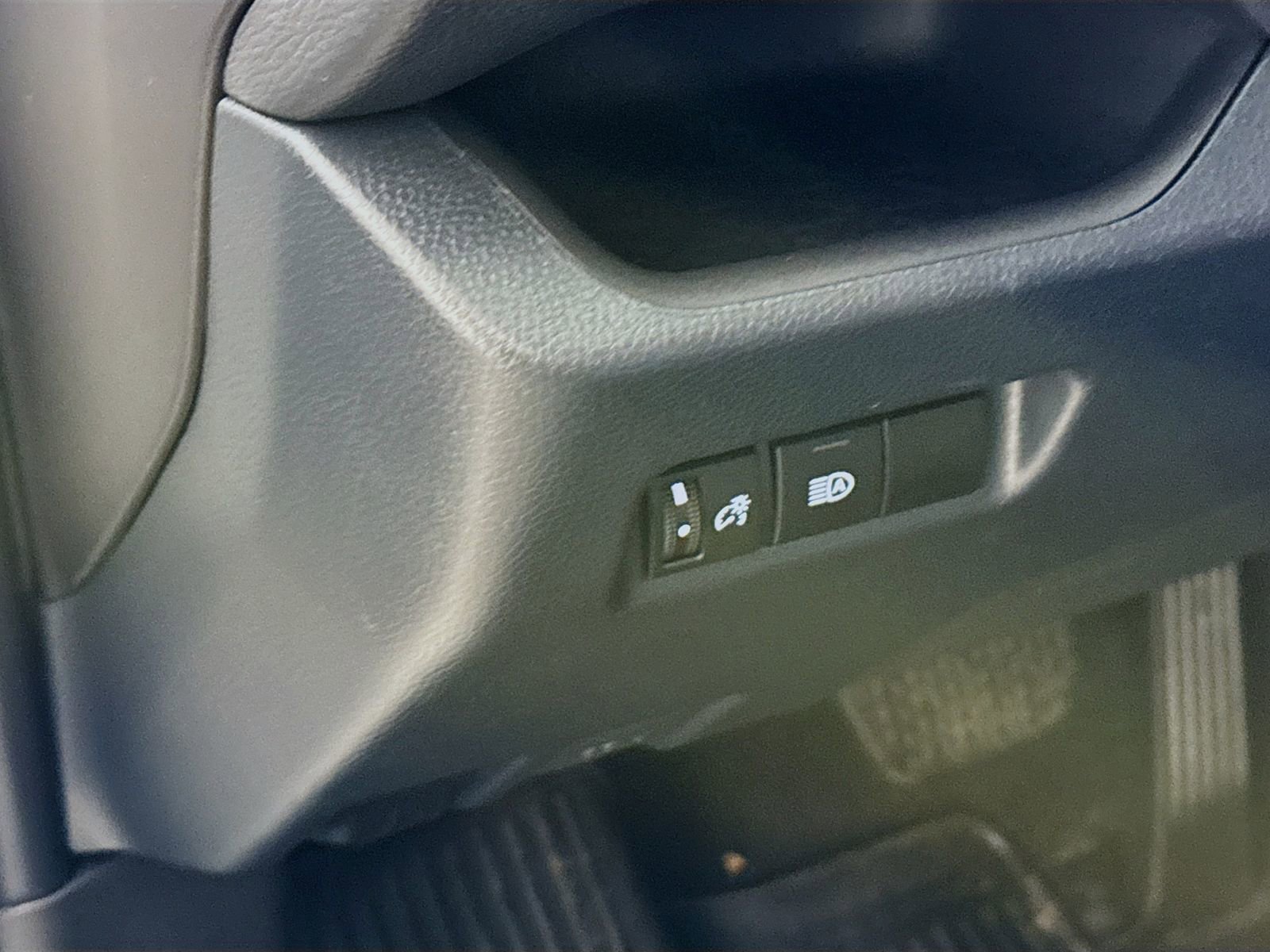 Certified 2023 Toyota RAV4 LE image 8