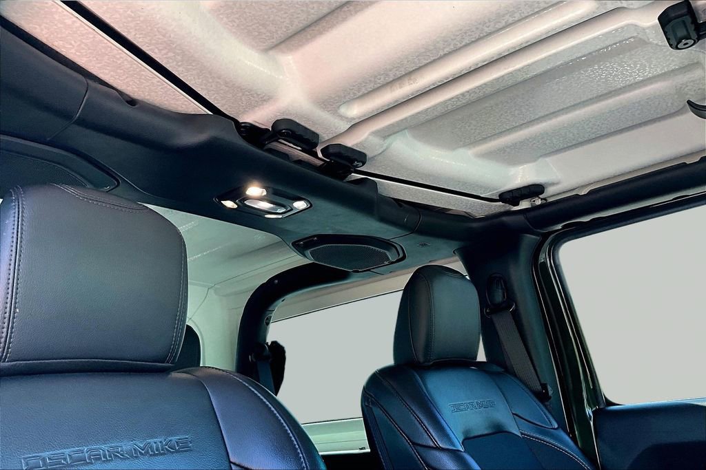 Used 2021 Jeep Wrangler Sport image 27