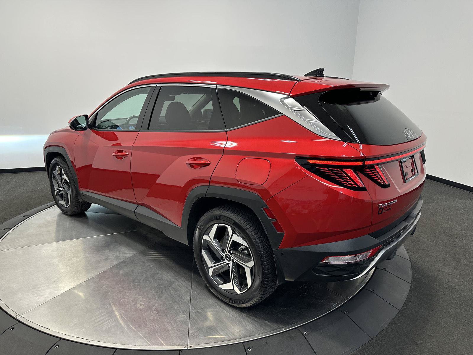 Used 2022 Hyundai Tucson Limited AWD/4WD image 5