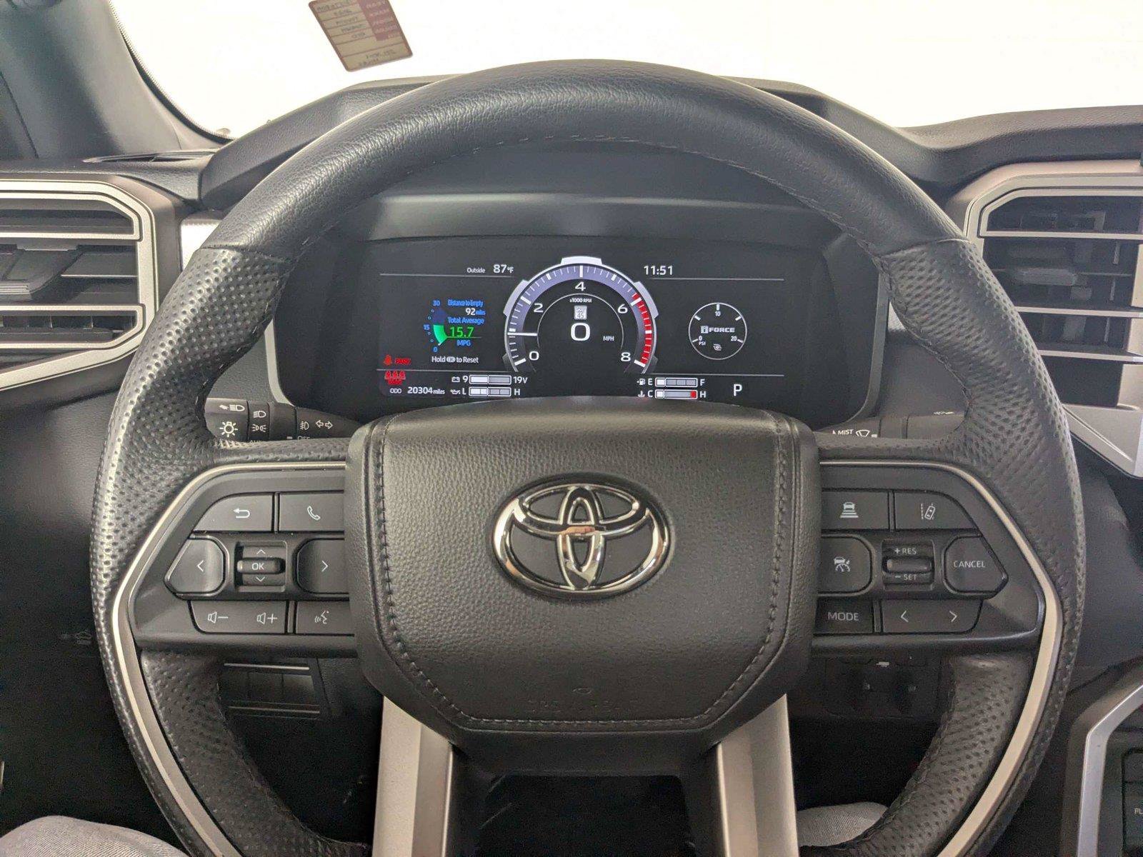 Certified 2025 Toyota Tundra Limited AWD/4WD image 15