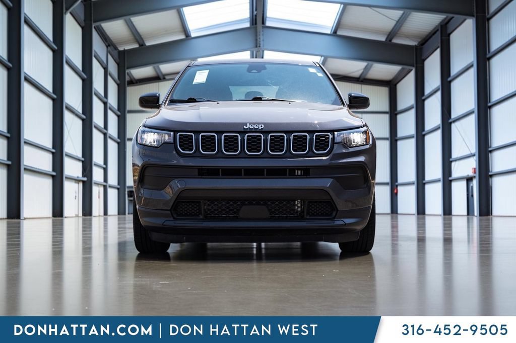 Used 2024 Jeep Compass Sport AWD/4WD image 24