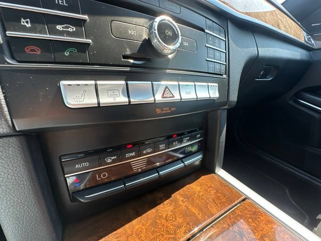 Used 2016 Mercedes-Benz E 350 4MATIC Sedan w/ Premium Package image 23