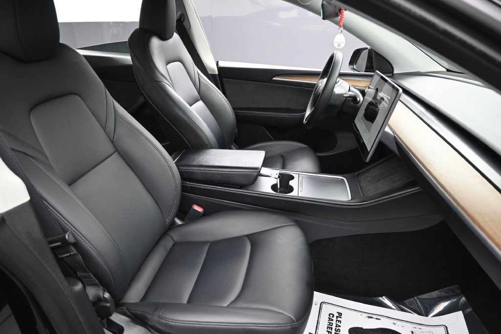 Used 2023 Tesla Model Y Performance AWD/4WD image 30