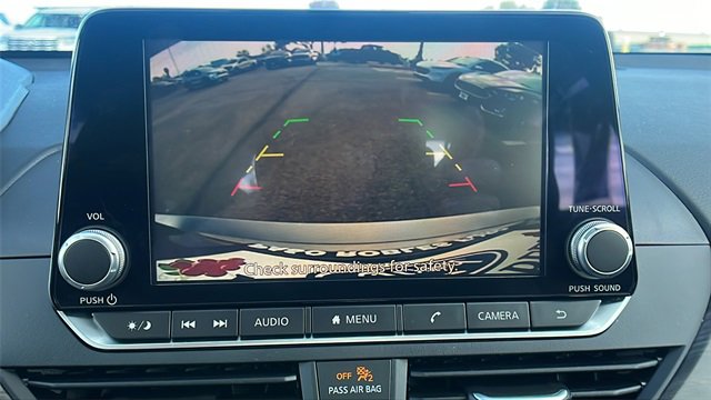 Used 2025 Nissan Altima 2.5 SV image 23