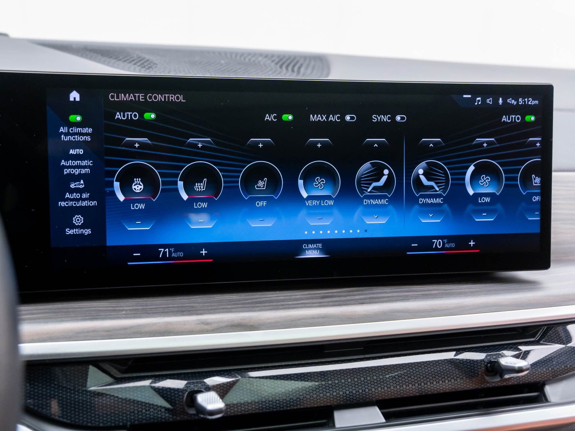 Certified 2023 BMW X7 xDrive40i w/ Premium Package image 28