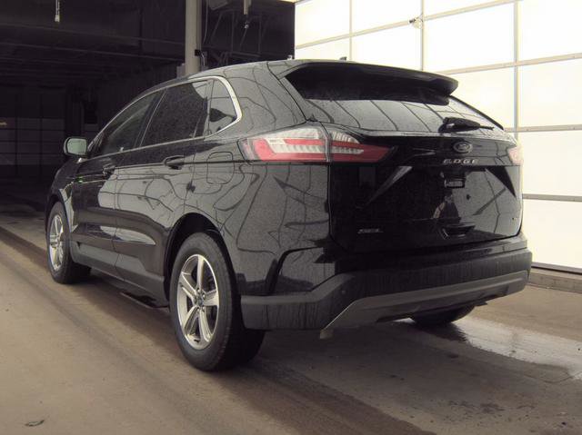 Used 2022 Ford Edge SEL w/ Convenience Package image 3