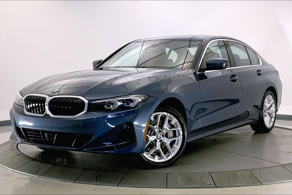 Certified 2025 BMW 330i xDrive Sedan w/ Premium Package AWD/4WD image 11
