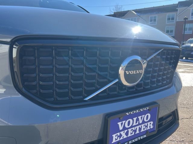Certified 2023 Volvo XC40 B5 Plus w/ Protection Package Premier image 14