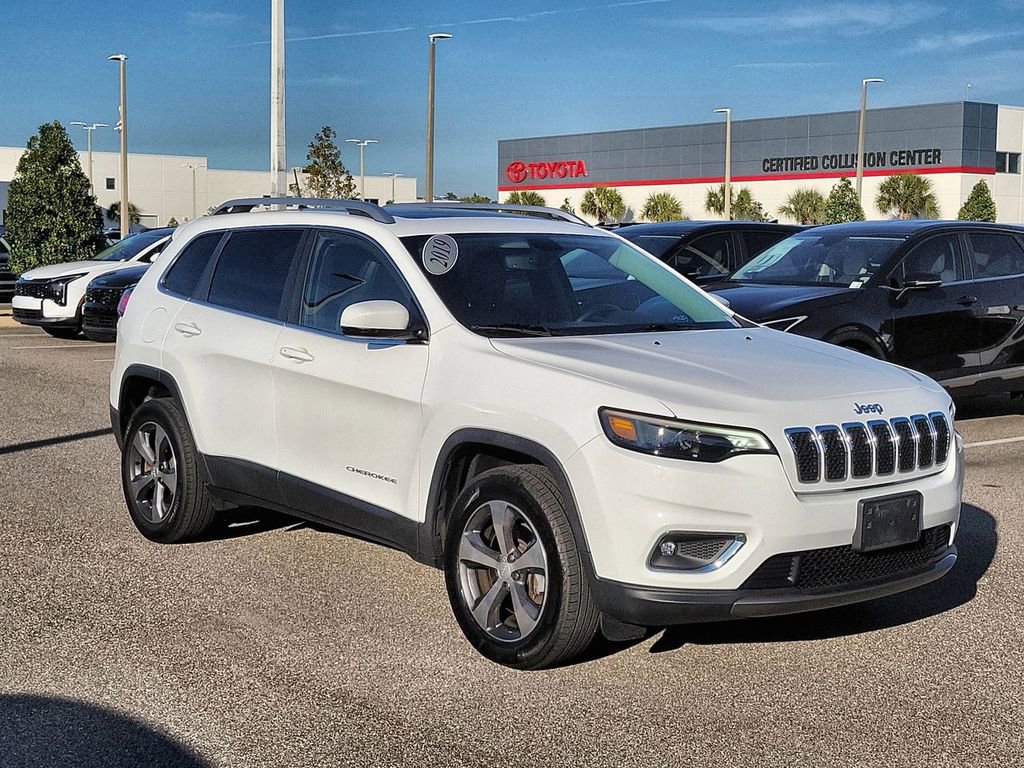 Used 2019 Jeep Cherokee Limited image 3