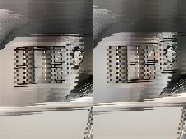 Used 2025 Toyota RAV4 XLE image 15