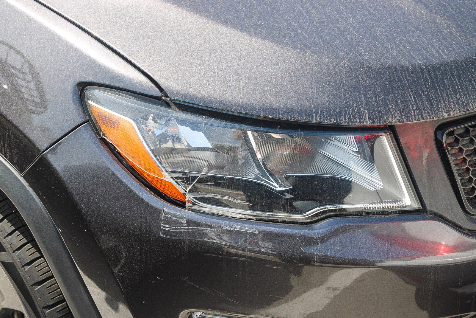 Used 2020 Jeep Compass Latitude image 2