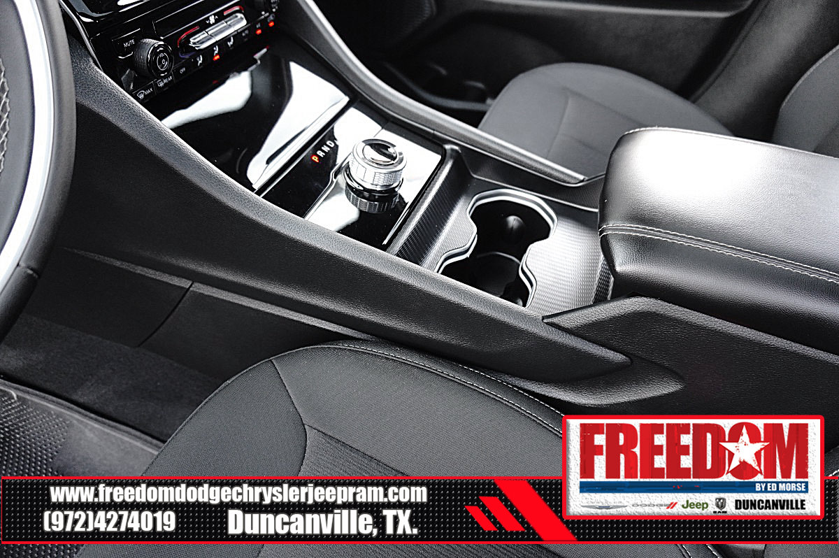 Certified 2025 Jeep Grand Cherokee L Laredo RWD image 34