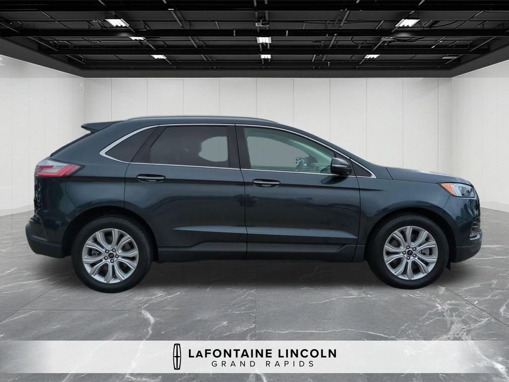 Used 2023 Ford Edge Titanium AWD/4WD image 6