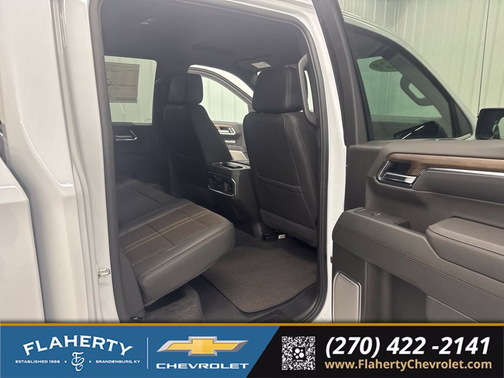 New 2026 Chevrolet Silverado 1500 High Country w/ Technology Package AWD/4WD image 17