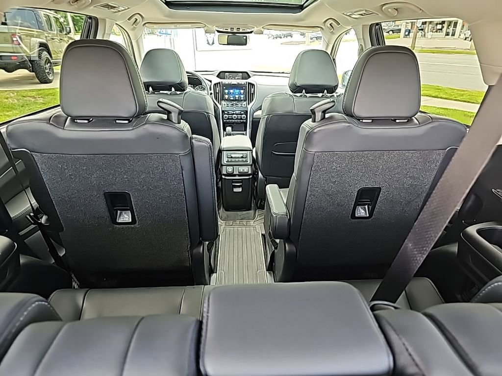 Used 2022 Subaru Ascent Touring image 24