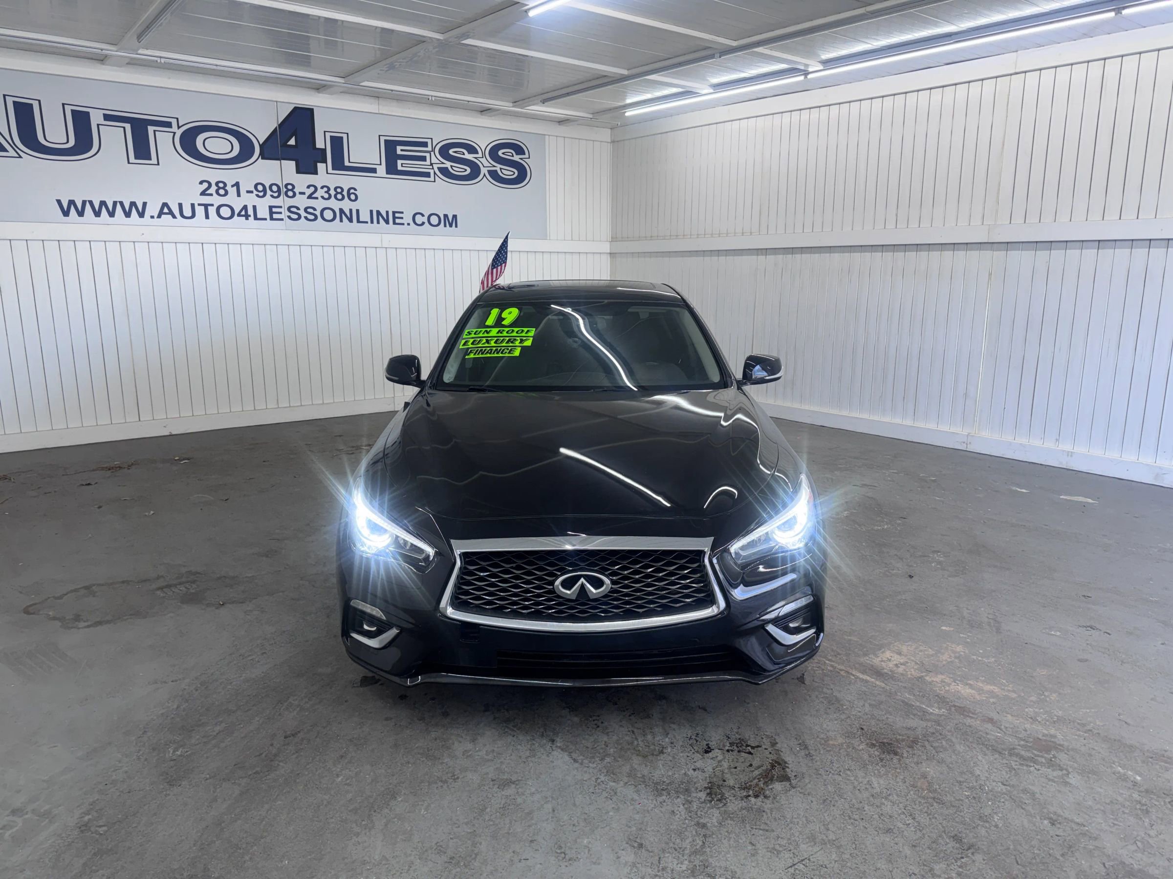 Used 2019 INFINITI Q50 Luxe RWD image 2