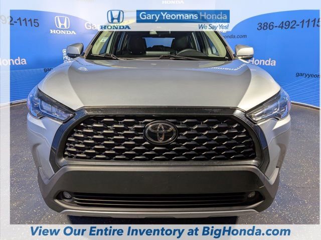 Used 2022 Toyota Corolla Cross LE image 11
