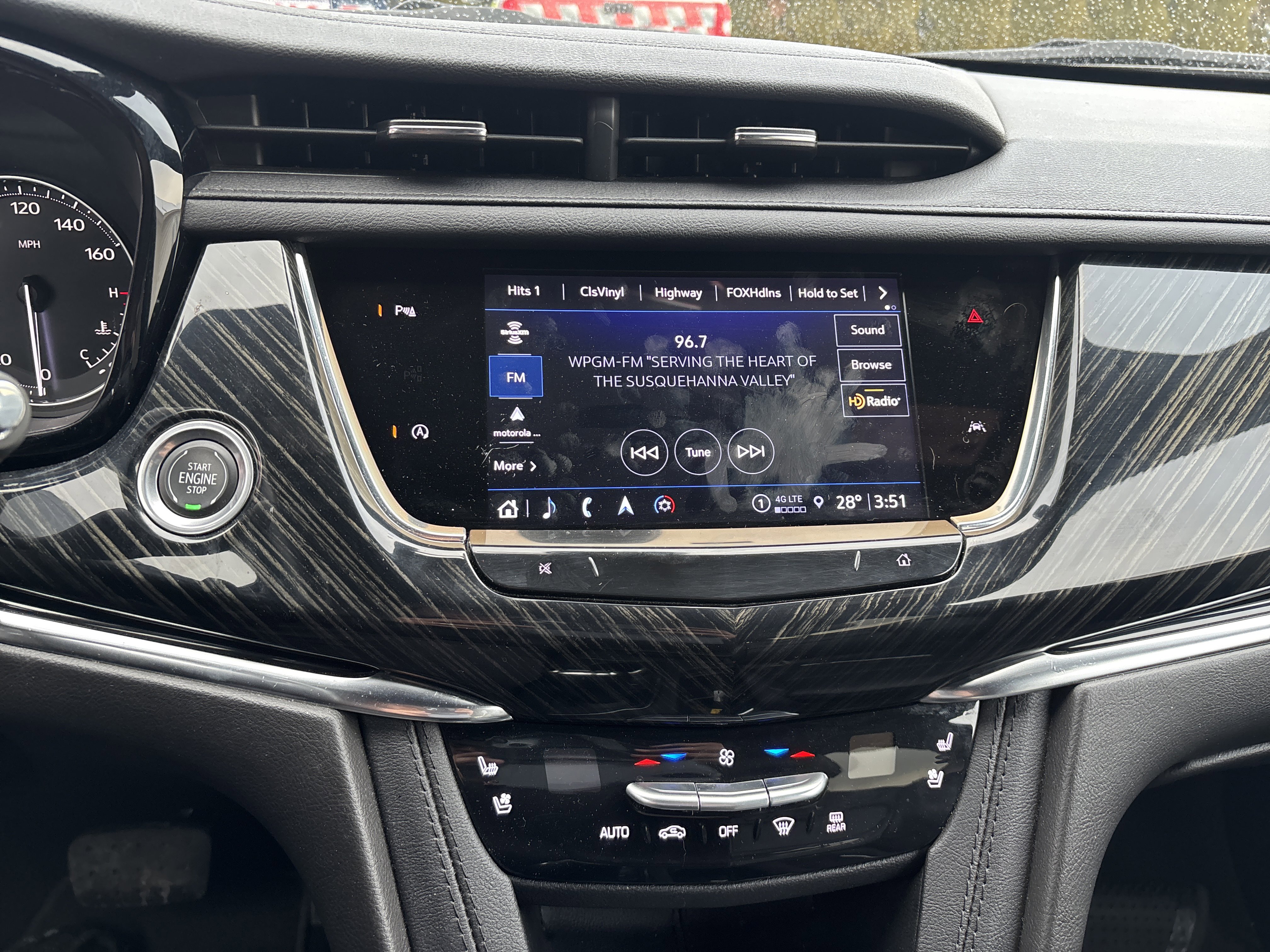 Used 2023 Cadillac XT6 Premium Luxury image 26