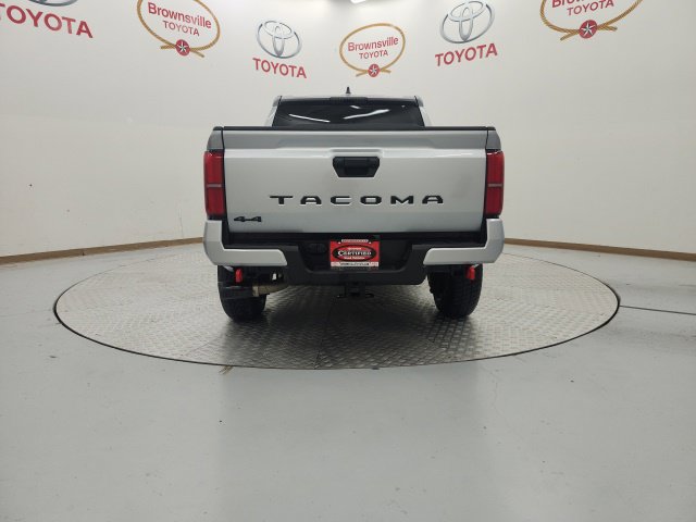 Certified 2025 Toyota Tacoma TRD Off-Road AWD/4WD image 3