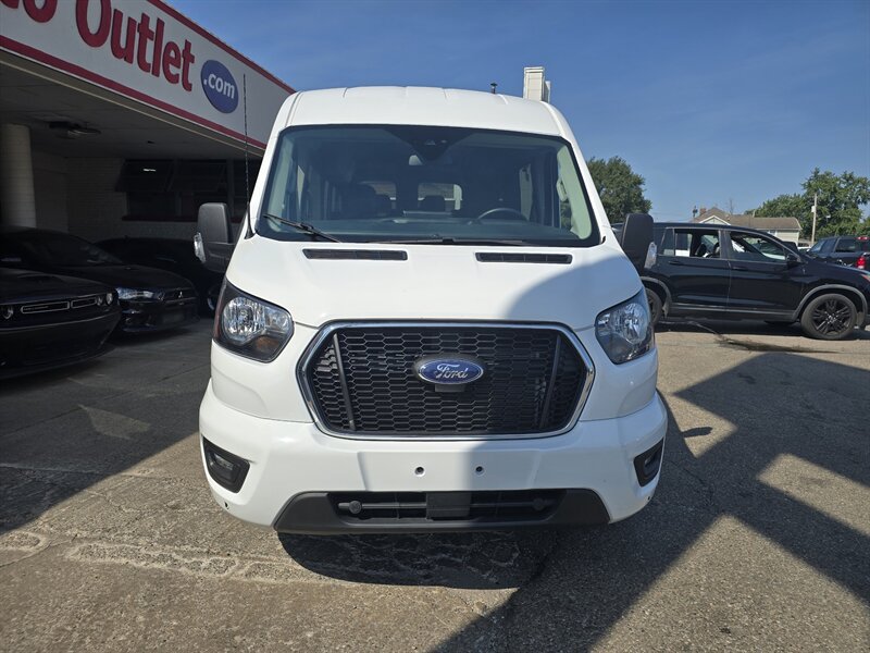 Used 2024 Ford Transit 350 XLT RWD image 2