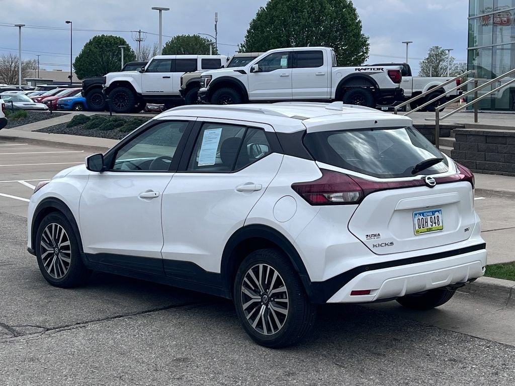 Used 2021 Nissan Kicks SV FWD image 4
