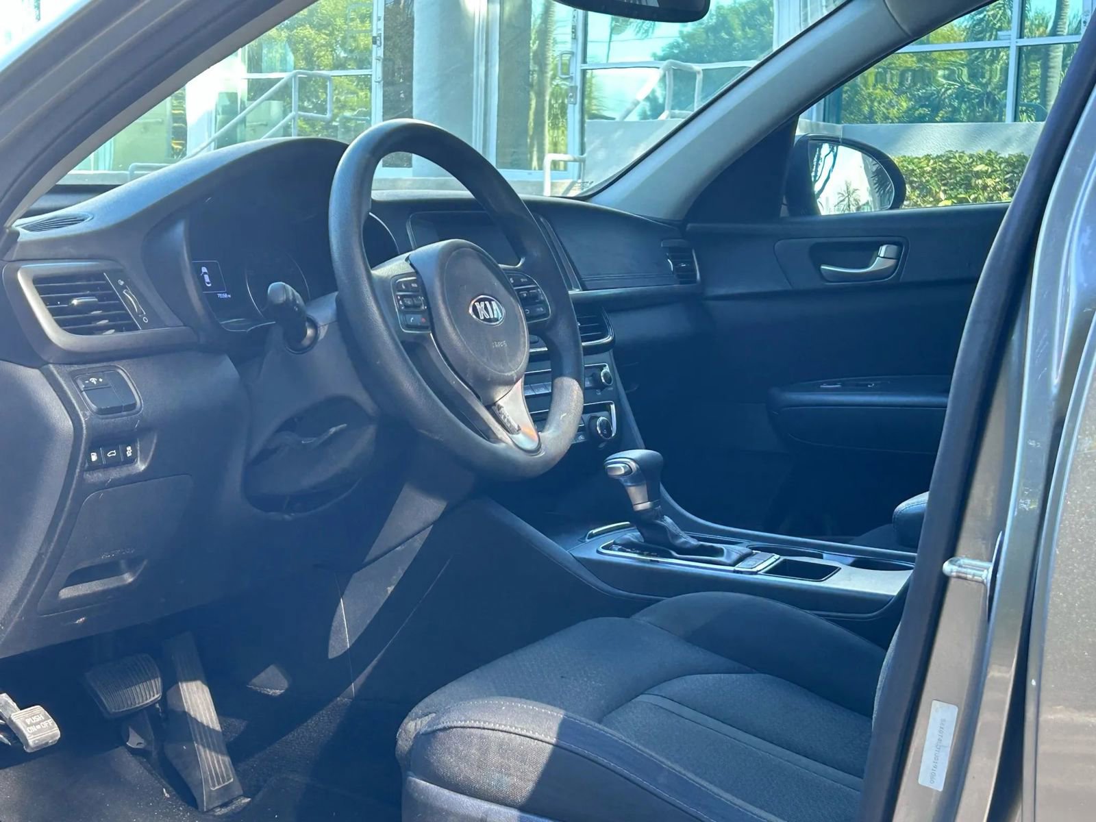 Used 2018 Kia Optima LX image 13