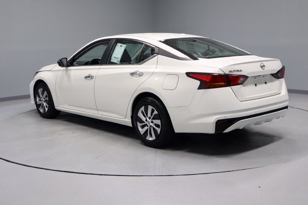 Certified 2025 Nissan Altima 2.5 S FWD image 8