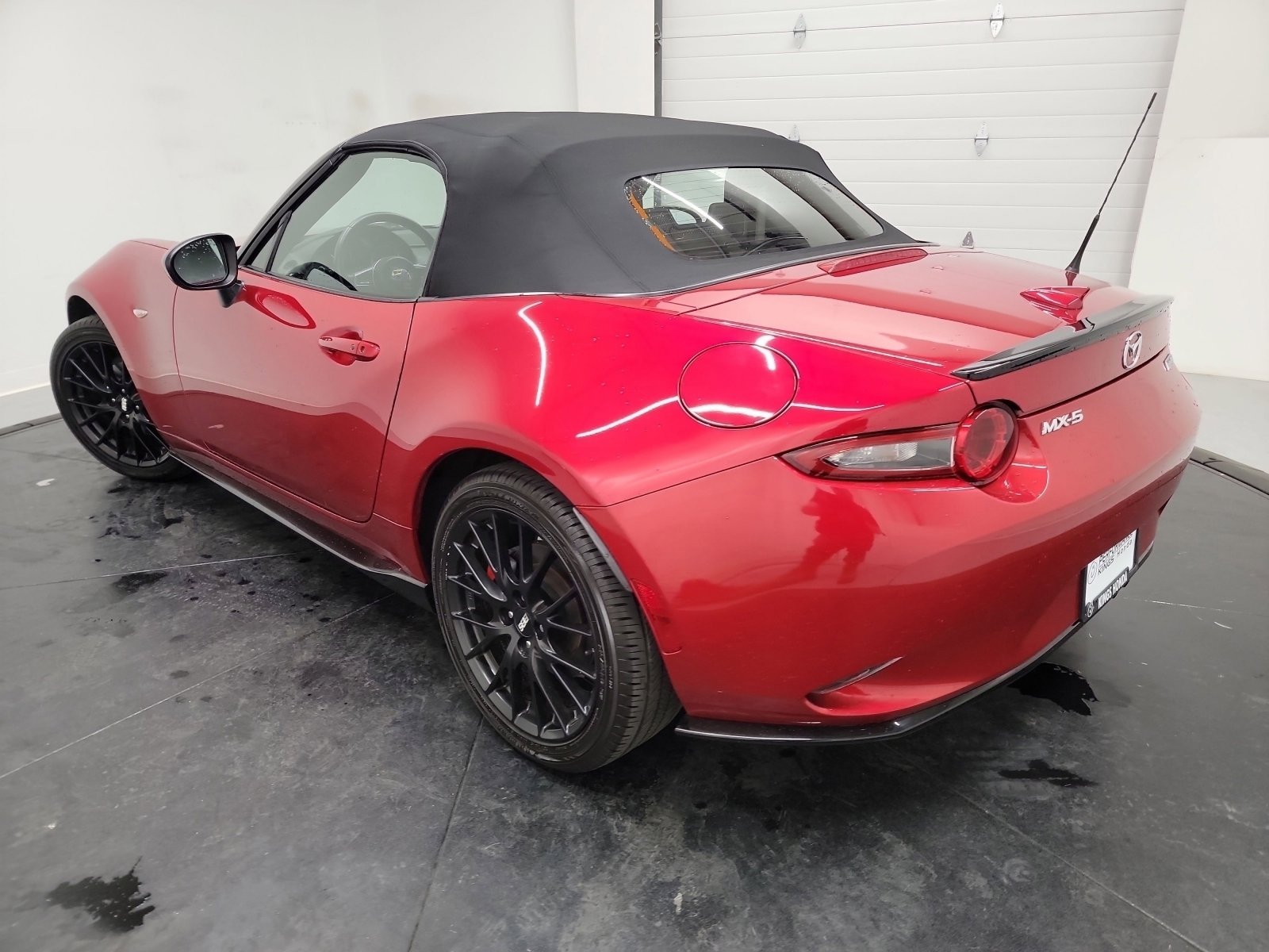 Used 2016 MAZDA MX-5 Miata Club w/ Brembo/BBS Package RWD image 6